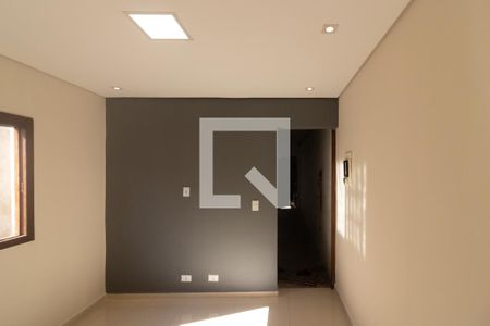 Sala de casa para alugar com 1 quarto, 50m² em Jardim Campo Limpo, Embu das Artes