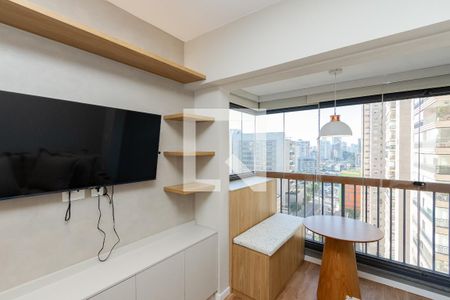 Sala/Varanda de apartamento para alugar com 1 quarto, 28m² em Brooklin, São Paulo