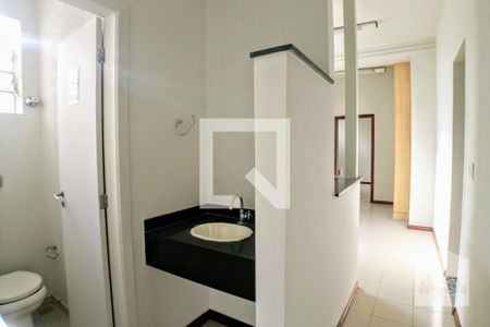 Banheiro 2 de casa à venda com 4 quartos, 160m² em Santo Antônio, Belo Horizonte