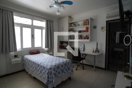 Suite de casa para alugar com 3 quartos, 360m² em Santa Rosa, Niterói