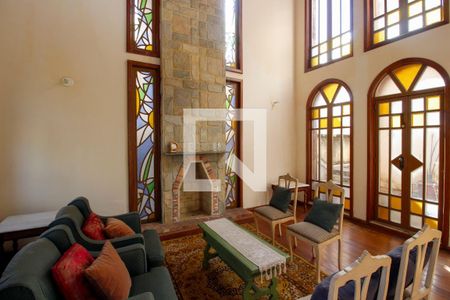 Sala de casa para alugar com 3 quartos, 385m² em Palmares, Belo Horizonte