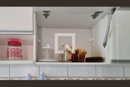 Cozinha de apartamento à venda com 3 quartos, 76m² em Partenon, Porto Alegre