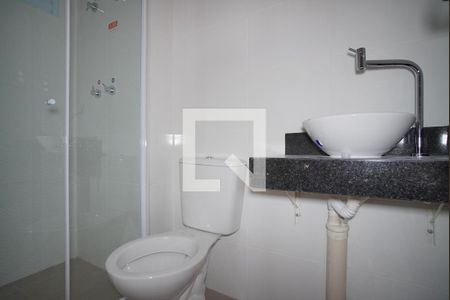 Banheiro Corredor de apartamento para alugar com 2 quartos, 60m² em Morro Santana, Porto Alegre