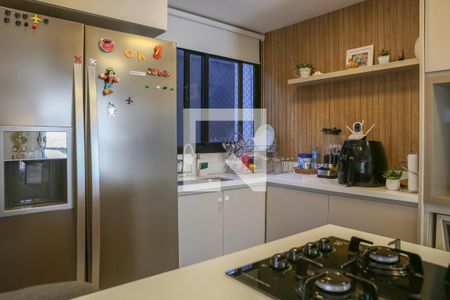 Cozinha de casa de condomínio à venda com 3 quartos, 245m² em Vila Ipojuca, São Paulo