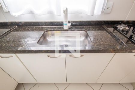 Cozinha de casa de condomínio para alugar com 2 quartos, 88m² em Vila Yara, Osasco