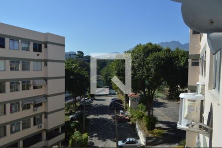 Vista do Quarto 1 de apartamento para alugar com 2 quartos, 60m² em Pechincha, Rio de Janeiro