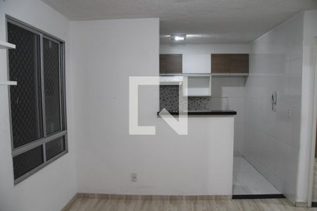 Sala  de apartamento para alugar com 2 quartos, 40m² em Vila Alzira, Guarulhos