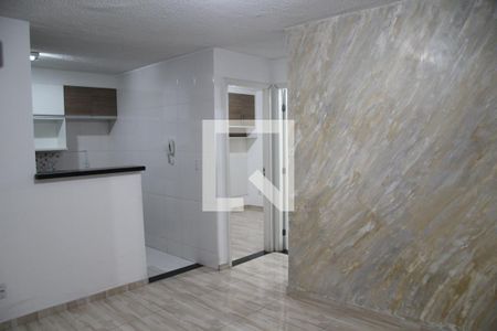 Sala  de apartamento para alugar com 2 quartos, 40m² em Vila Alzira, Guarulhos