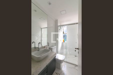 Banheiro Quarto 1 de apartamento à venda com 2 quartos, 94m² em Savassi, Belo Horizonte