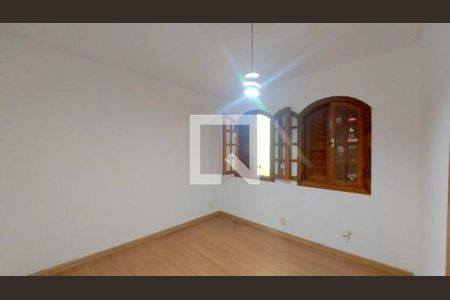 Casa à venda com 3 quartos, 150m² em Vila Campo Grande, São Paulo