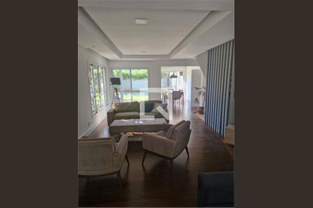 Casa à venda com 3 quartos, 300m² em Alphaville, Santana de Parnaíba
