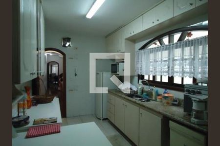 Casa à venda com 3 quartos, 189m² em Butantã, São Paulo