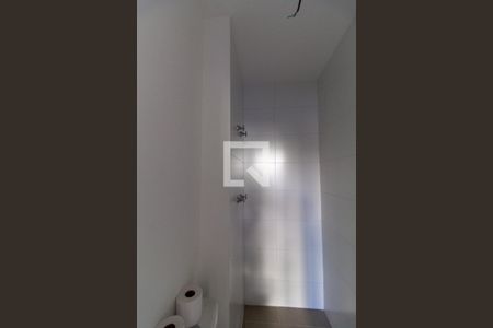Banheiro de kitnet/studio para alugar com 1 quarto, 21m² em Perdizes, São Paulo
