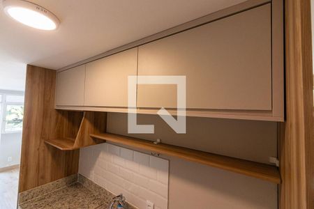 Cozinha de kitnet/studio para alugar com 1 quarto, 45m² em Comércio Local Norte 311, Brasília