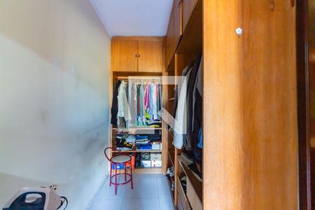 Closet de casa à venda com 3 quartos, 300m² em Cipava, Osasco