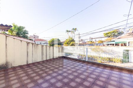 Sacada de casa à venda com 3 quartos, 300m² em Cipava, Osasco