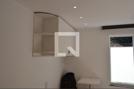 Quarto de casa de condomínio para alugar com 3 quartos, 140m² em Pechincha, Rio de Janeiro