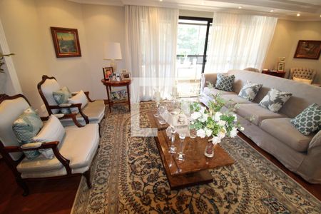 Sala de apartamento para alugar com 3 quartos, 230m² em Jardim Londrina, São Paulo