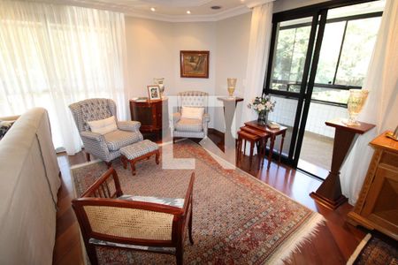 Sala de apartamento para alugar com 3 quartos, 230m² em Jardim Londrina, São Paulo