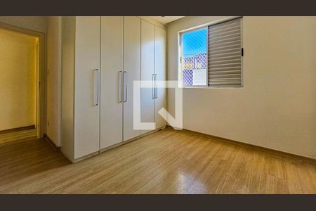 Quarto de apartamento à venda com 4 quartos, 252m² em Buritis, Belo Horizonte