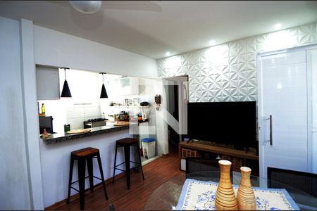 Sala de casa para alugar com 2 quartos, 65m² em Braz de Pina, Rio de Janeiro
