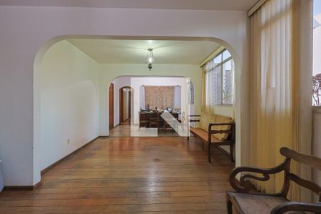 Sala de apartamento à venda com 4 quartos, 150m² em Lourdes, Belo Horizonte