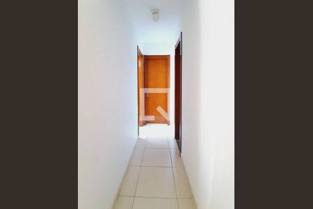 Corredor de apartamento à venda com 2 quartos, 58m² em Jardim Carvalho, Porto Alegre