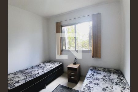 Quarto 2 de apartamento à venda com 2 quartos, 58m² em Jardim Carvalho, Porto Alegre