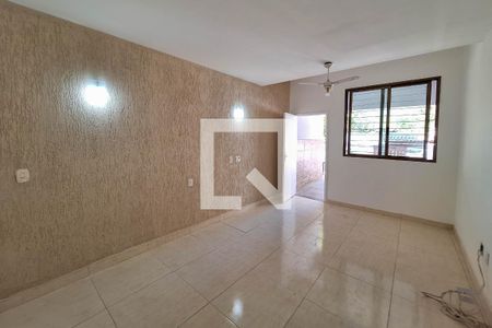 Sala de casa para alugar com 2 quartos, 80m² em Vila Progresso, Niterói