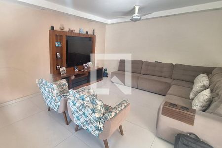 Sala de casa para alugar com 4 quartos, 150m² em Jardim Primavera, Duque de Caxias