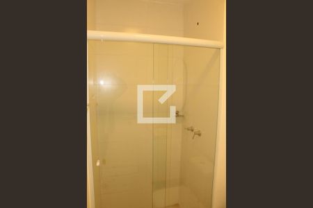 Banheiro de apartamento para alugar com 1 quarto, 38m² em Granja Viana, Cotia