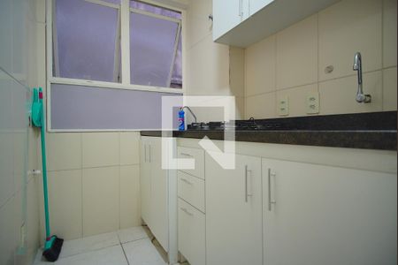 Cozinha e Área de Serviço de kitnet/studio para alugar com 1 quarto, 36m² em Floresta, Porto Alegre