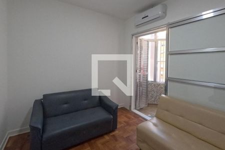 Sala de apartamento para alugar com 1 quarto, 50m² em Gonzaga, Santos
