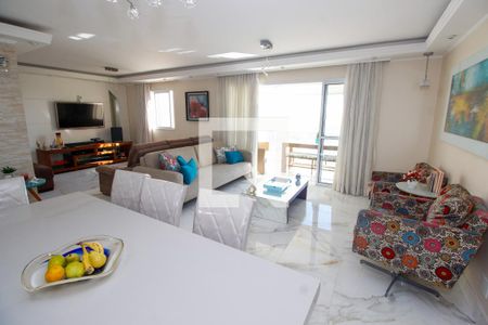 Sala de apartamento à venda com 3 quartos, 126m² em Jardim Wanda, Taboão da Serra