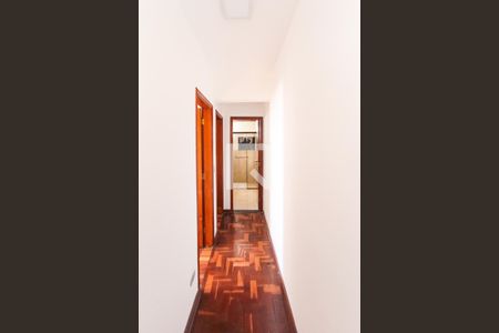 Corredor de apartamento para alugar com 2 quartos, 65m² em Chácara Mafalda, São Paulo