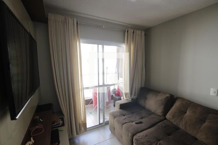 Sala de apartamento para alugar com 2 quartos, 59m² em Vila Rosa, Goiânia