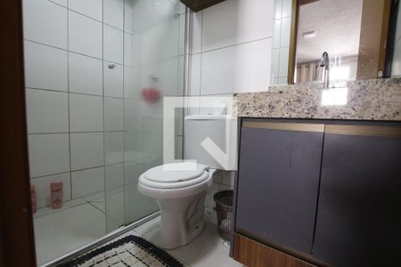 Banheiro da Suíte de apartamento para alugar com 2 quartos, 59m² em Vila Rosa, Goiânia
