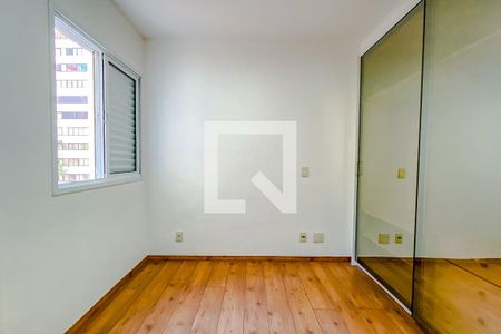 Quarto 1 de apartamento à venda com 2 quartos, 52m² em Vila Mariana, São Paulo