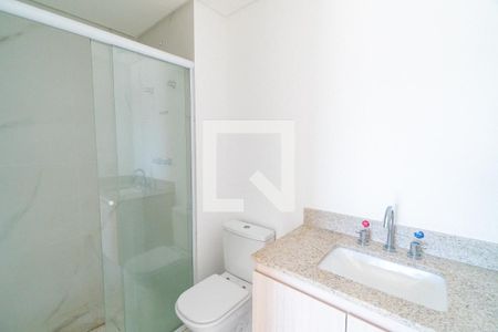 Banheiro da Suíte de apartamento para alugar com 2 quartos, 65m² em Indianópolis, São Paulo