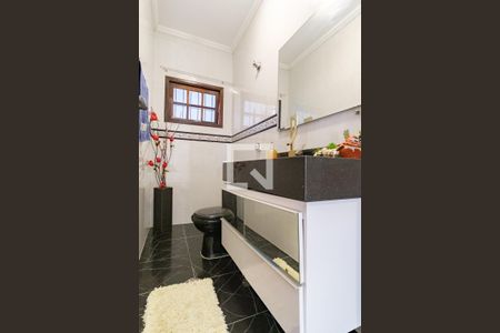 Lavabo de casa para alugar com 5 quartos, 300m² em Jardim Textil, São Paulo