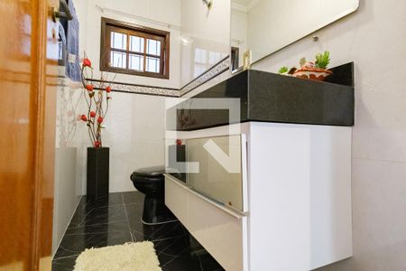 Lavabo de casa para alugar com 5 quartos, 300m² em Jardim Textil, São Paulo