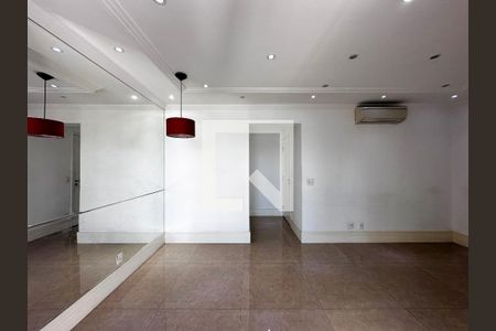 Sala de apartamento para alugar com 3 quartos, 82m² em Jardim Caravelas, São Paulo