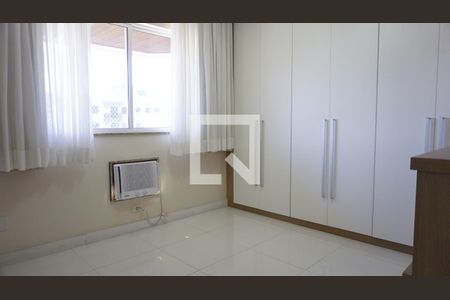 Suite 1 de apartamento para alugar com 4 quartos, 200m² em Freguesia (jacarepaguá), Rio de Janeiro