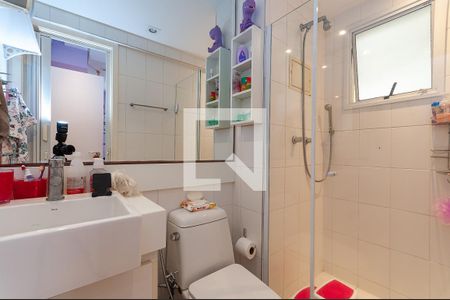 Banheiro Social de apartamento para alugar com 3 quartos, 90m² em Perdizes, São Paulo