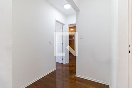 Corredor de apartamento à venda com 2 quartos, 56m² em Vila Marte, São Paulo
