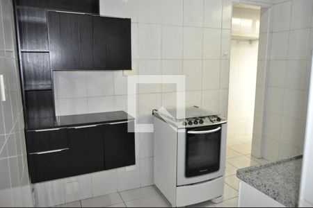 Cozinha de apartamento para alugar com 2 quartos, 75m² em Jacaré, Rio de Janeiro