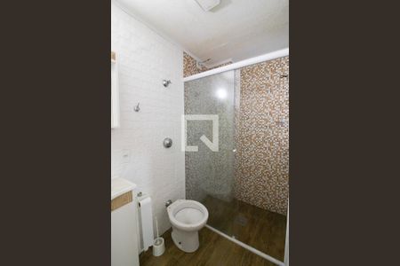 Banheiro de apartamento à venda com 1 quarto, 47m² em Petrópolis, Porto Alegre