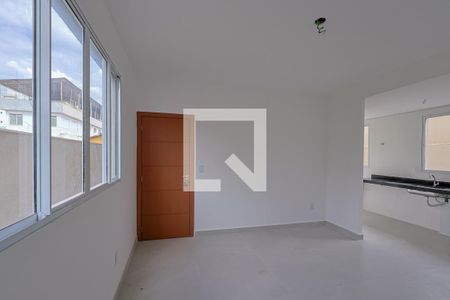 Sala de apartamento à venda com 3 quartos, 65m² em Padre Eustáquio, Belo Horizonte