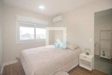 Suíte de apartamento para alugar com 2 quartos, 67m² em São Sebastião, Porto Alegre