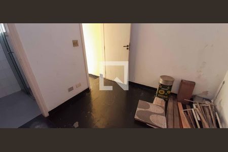 Casa para alugar com 284m², 4 quartos e 6 vagas Casa para alugar com 284m², 4 quartos e 6 vagasEdícula